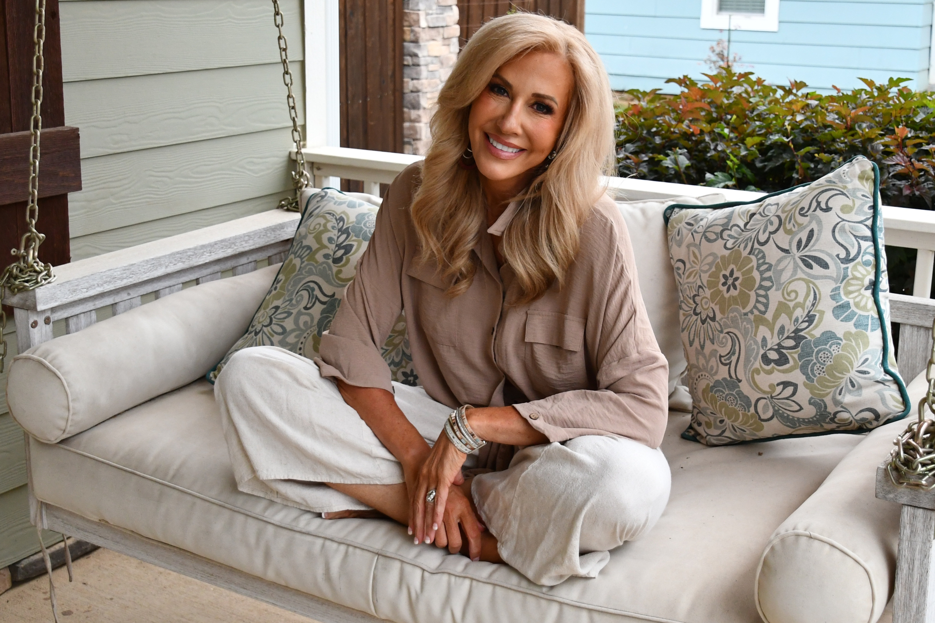 Dr. Tammy Tucker — board-certified family physician and hormone expert